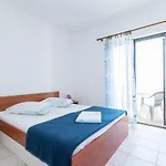Apartman Neva *